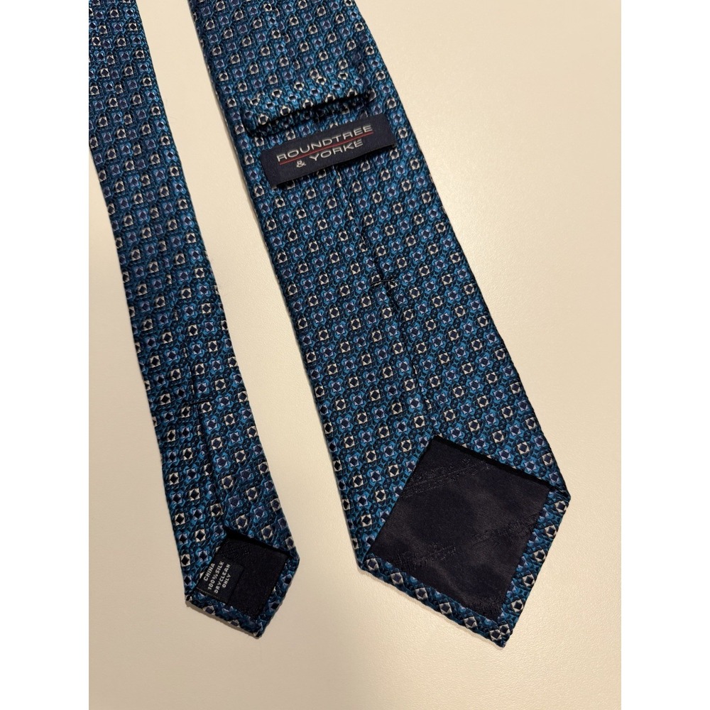 Roundtree & Yorke Blue Diamond Geometric Woven Jacquard 100% Silk Tie Necktie